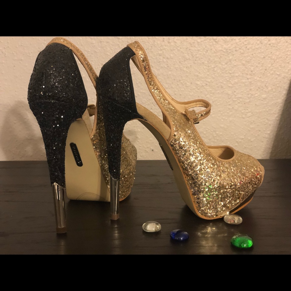 Heels - Picture 2 of 6